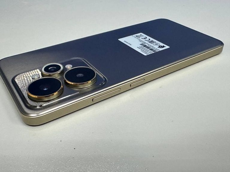 Realme 15 Pro 5G 12/512GB Flowing Silver Код:01-200874169. Зображення 7