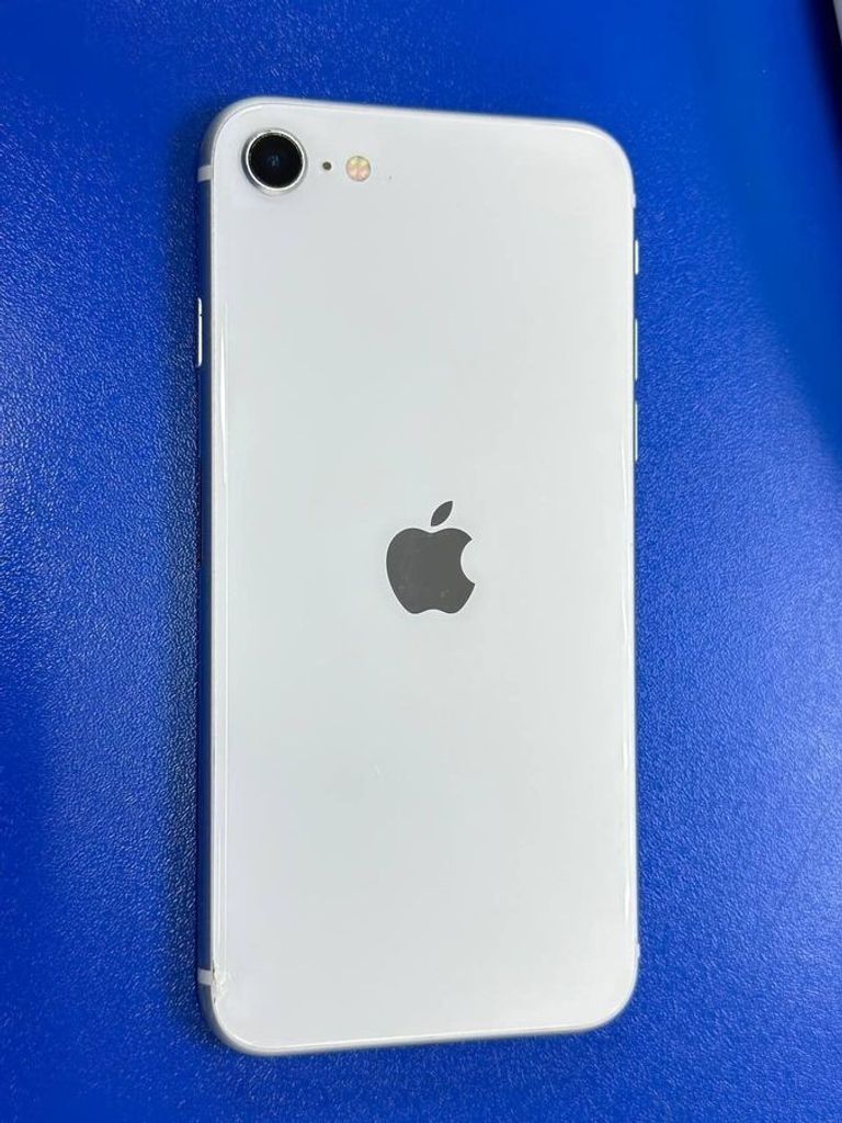 Дешево Apple iPhone SE 2020 64GB Black Slim Box (MHGP3) з ломбарду