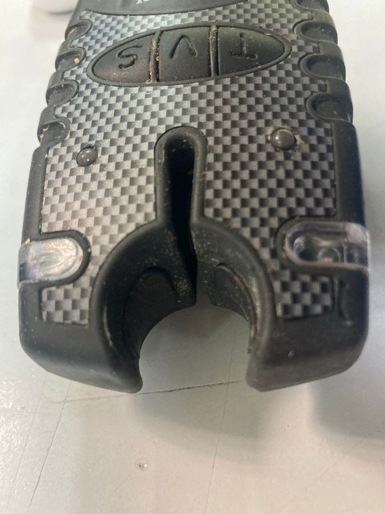 Дешиво Fishing Roi ix6 с ломбарда