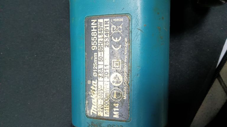 Makita 9558HN Код:01-200920419. Зображення 5