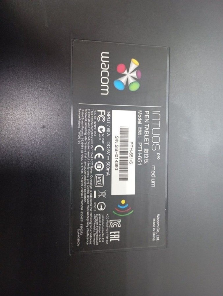 Розпродаж Wacom intuos pro m pth-651, продавець Техноскарб