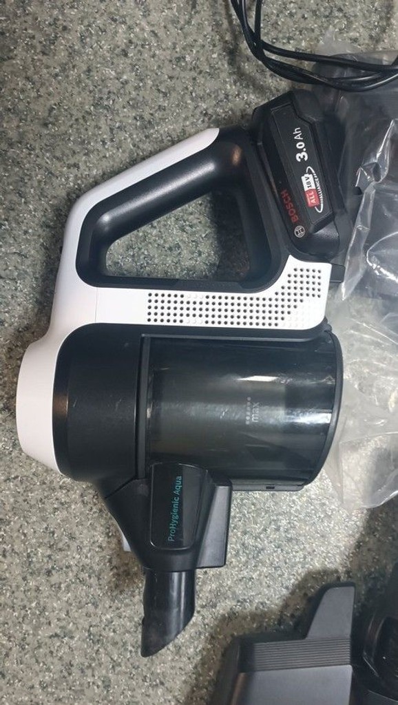 Купити Bosch Unlimited 7 ProHygienic Aqua BCS71HYG2 Б/У