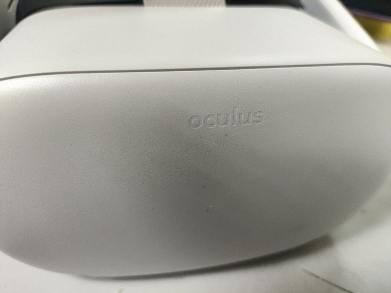 Дешево Oculus Quest 2 128 GB з ломбарду