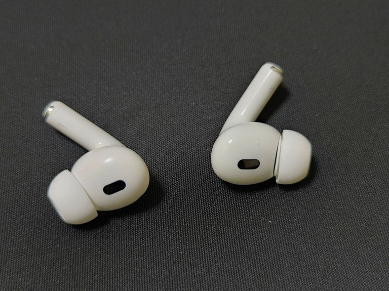 Apple airpods pro 2nd generation with magsafe charging case usb-c Код:01-200966579. Зображення 6