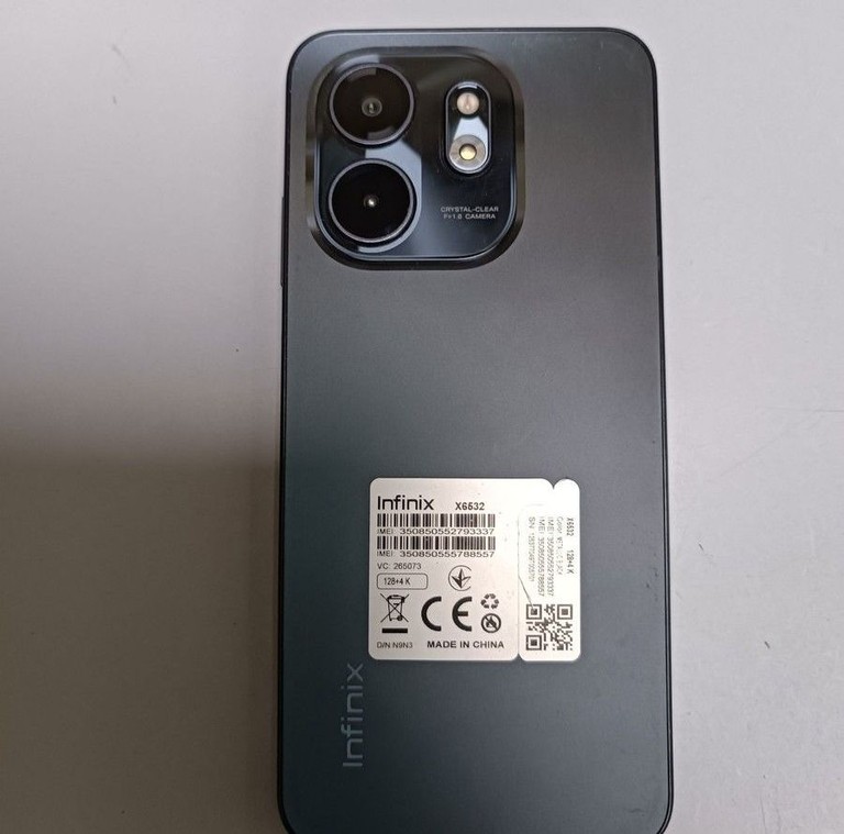 Дешево Infinix smart 9 4/128gb з ломбарду