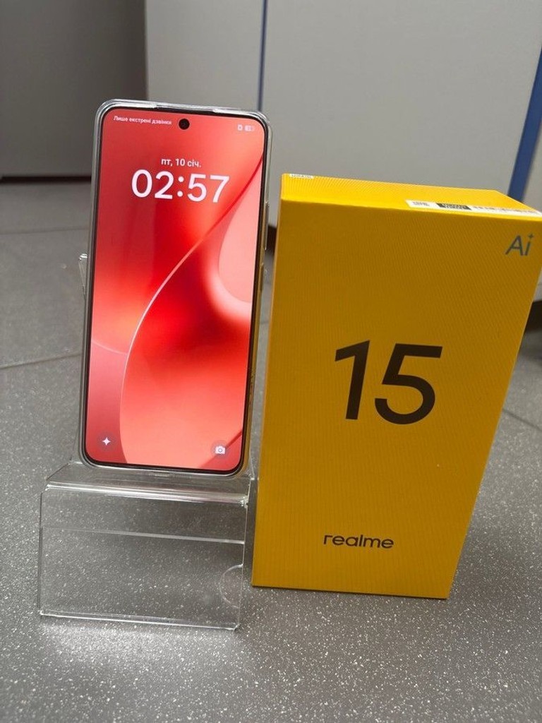 Оголошення Realme 15 5G 12/512GB Suit Titanium Б/У