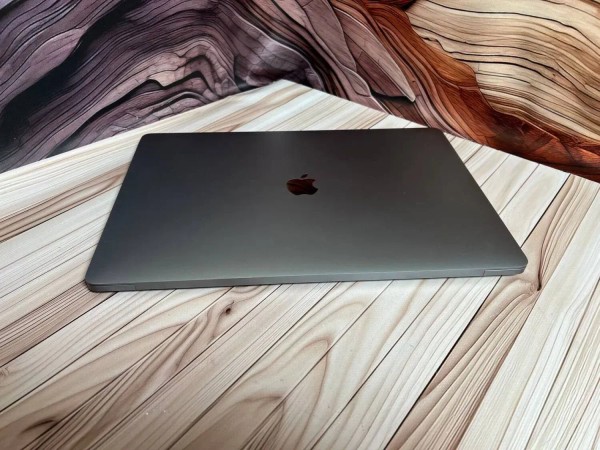 Купити Ноутбук Apple macbook pro 2019 a2141 16