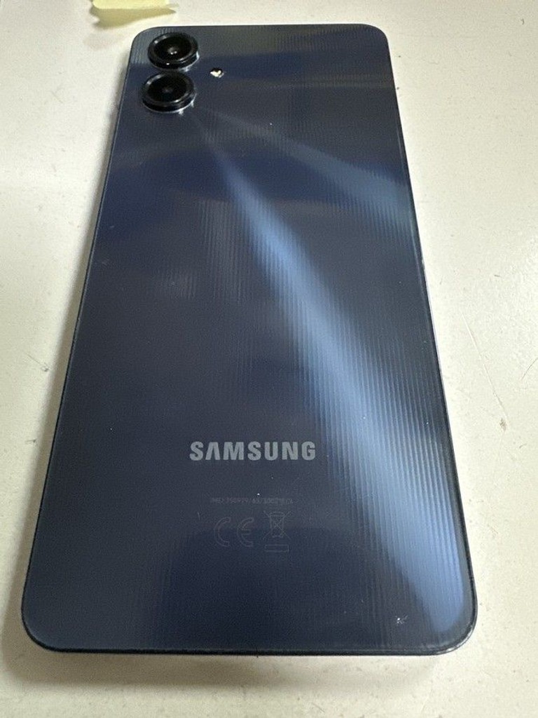 Дешево Samsung galaxy a06 4/128gb з ломбарду