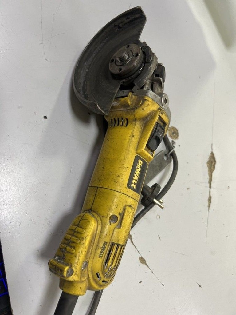 Оголошення Dewalt D28134 Б/У