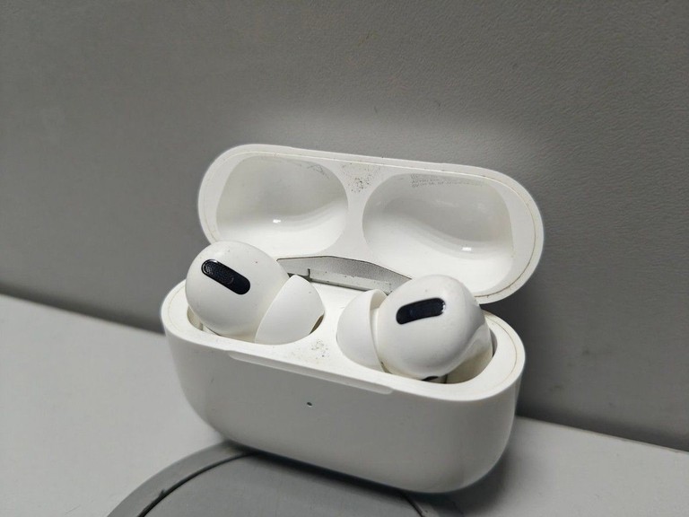 Оголошення Apple AirPods Pro (MWP22) Б/У