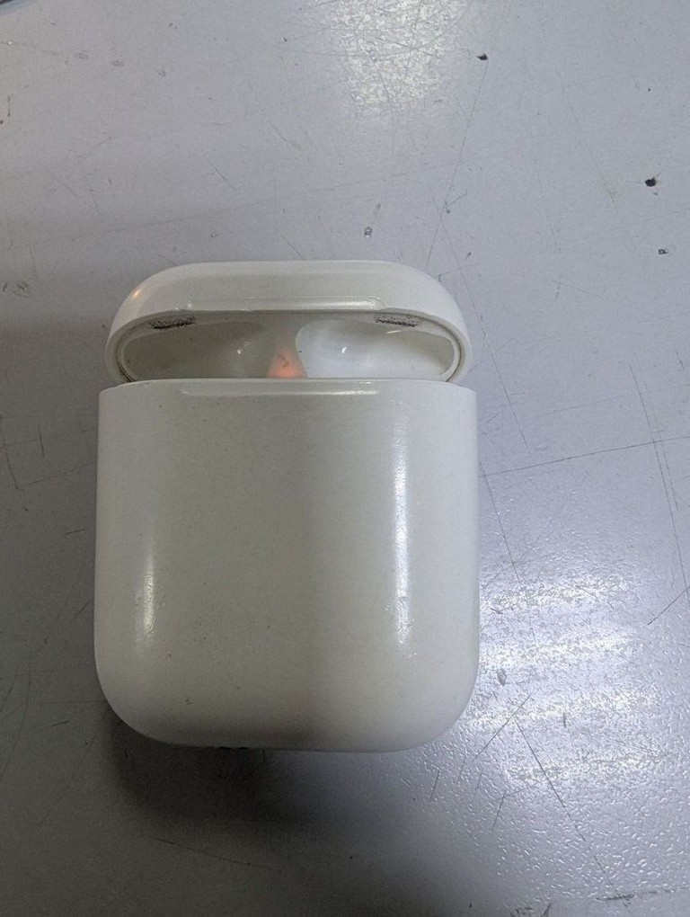 Оголошення Apple airpods 2nd generation a1602, a2031, a2032 Б/У