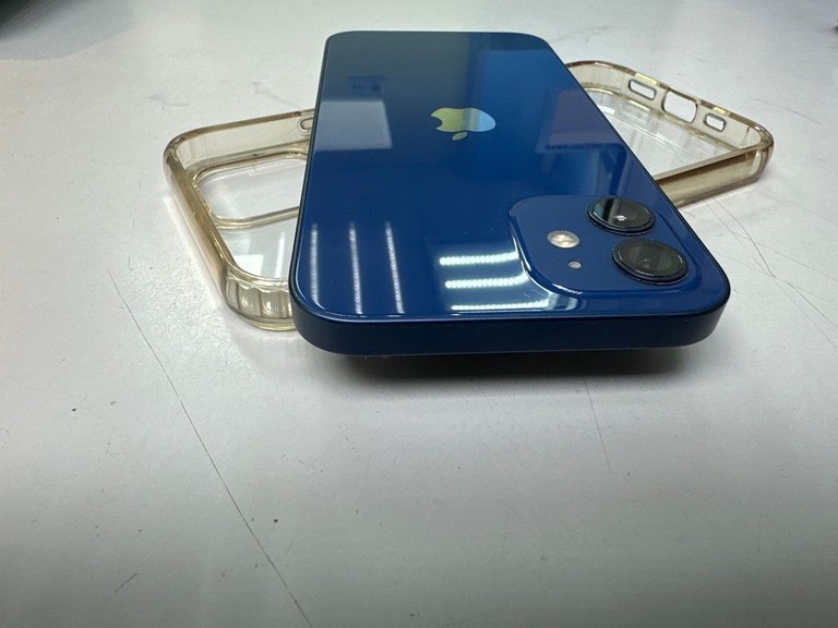 Apple iPhone 12 64GB (PRODUCT)RED Код:01-201015658. Зображення 5