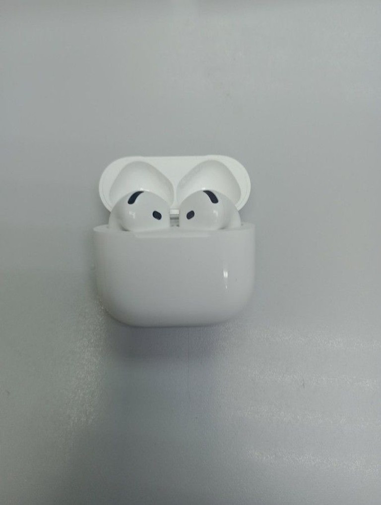 Купити Apple airpods 4 Б/У