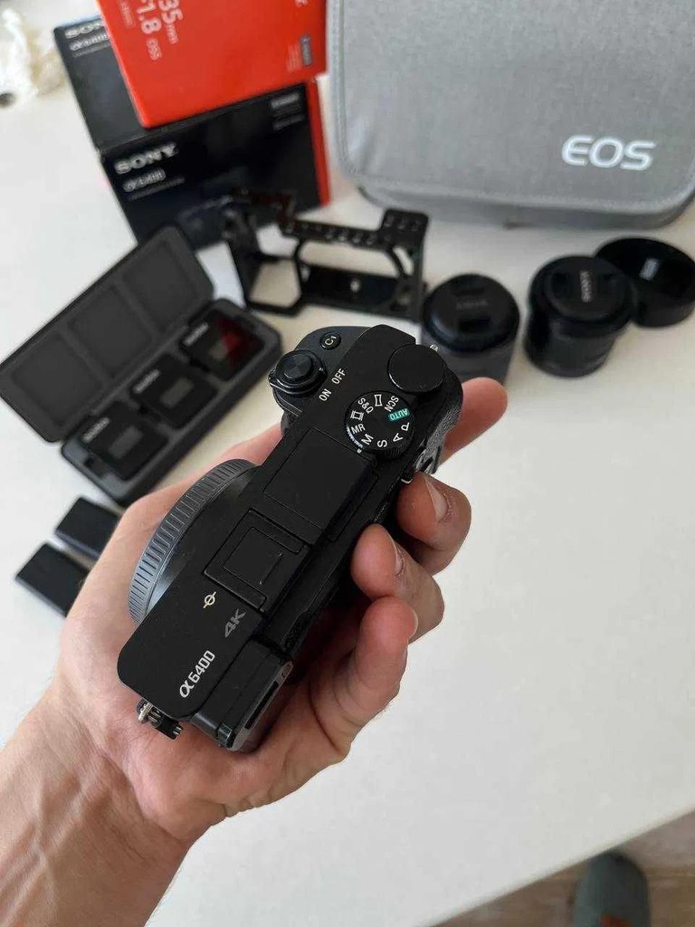 Дешево Sony Alpha A6400 body (ILCE6400B.CEC) з ломбарду
