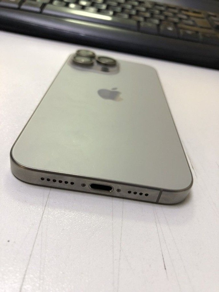 Apple iphone 15 pro max 256gb Код:01-201031682. Изображение 5