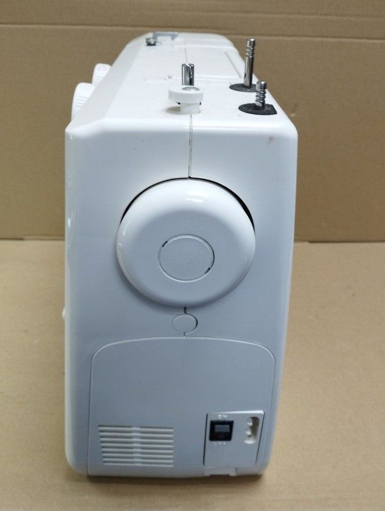 Janome Juno 523 Код:01-201045574. Зображення 6