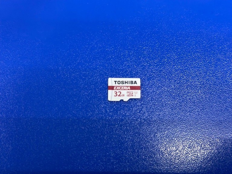 Оголошення MicroSD 32Gb Б/У