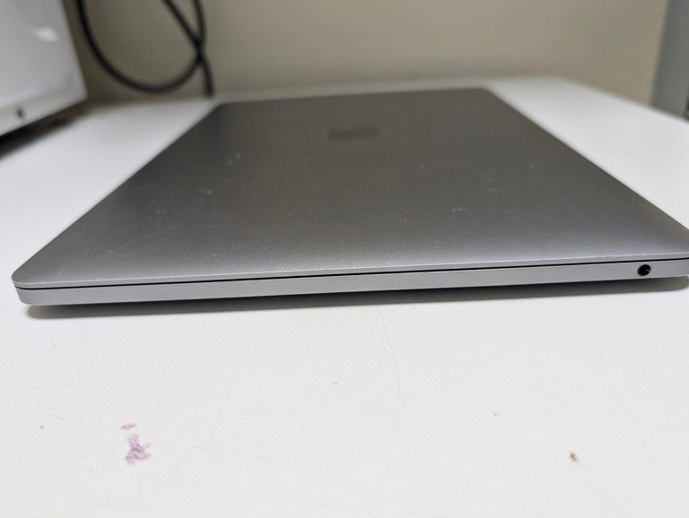 Apple a2338 macbook pro 13,3" m1 8-gpu/ ram8gb/ ssd256gb/ retina, truetone, touch bar Код:01-201101390. Зображення 10