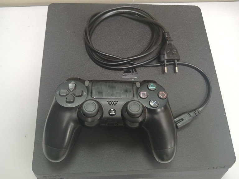 Оголошення  Sony PlayStation 4 Slim 1TB Black Б/У