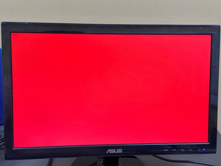 Дешево Asus vs197 з ломбарду