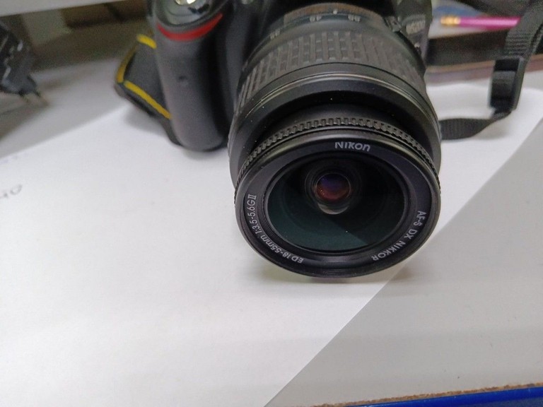 Оголошення Nikon d5200 + af-s nikkor 18-55mm 1:3.5-5.6g vr Б/У