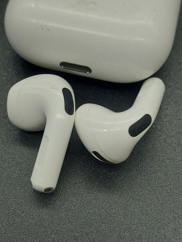 Оголошення Apple airpods 4 Б/У
