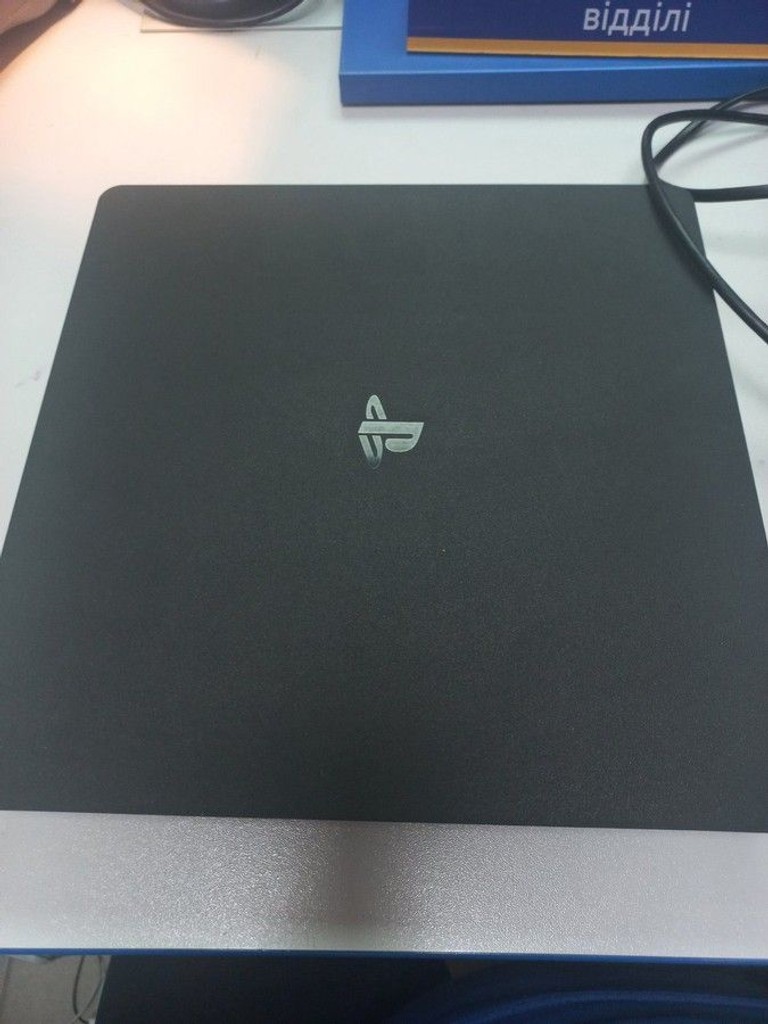 Купити Sony playstation 4 1tb Б/У