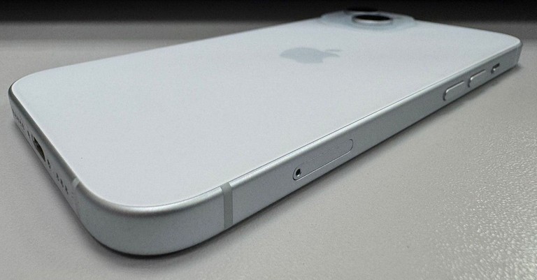 Apple iPhone 15 128GB Green Код:01-201159360. Зображення 9