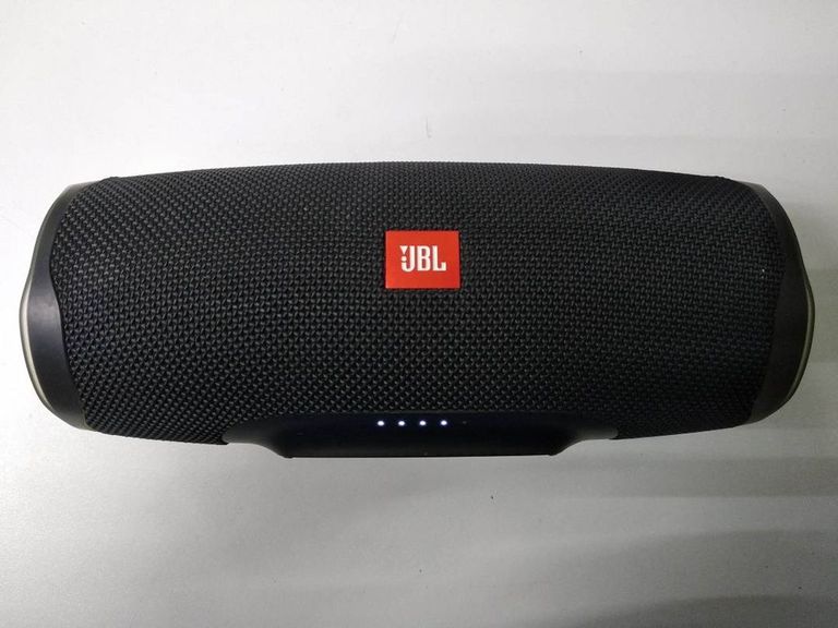 Купити Jbl charge 4 Б/У