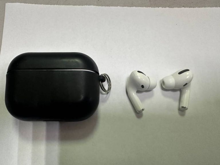 Apple AirPods Pro (MWP22)