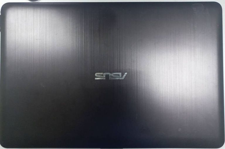 Asus core i5 5200u 2,2ghz/ ram4gb/ ssd128gb/video gf gt920m/ dvdrw