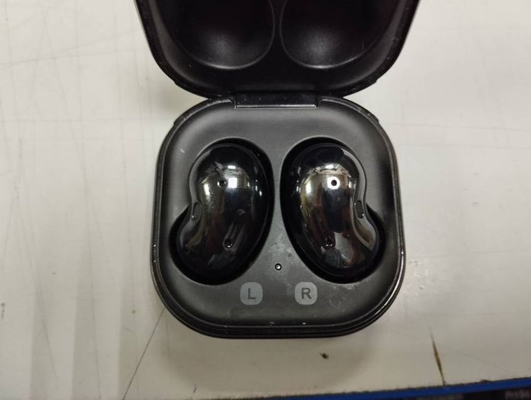 Samsung galaxy buds live sm-r180