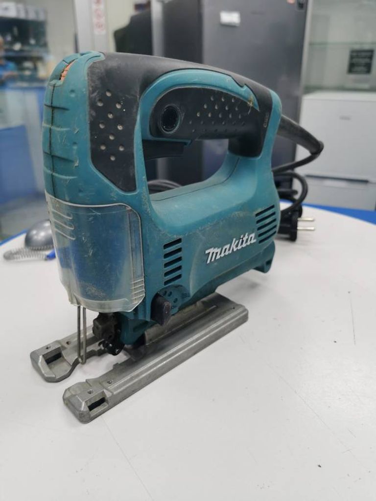 Makita 4329