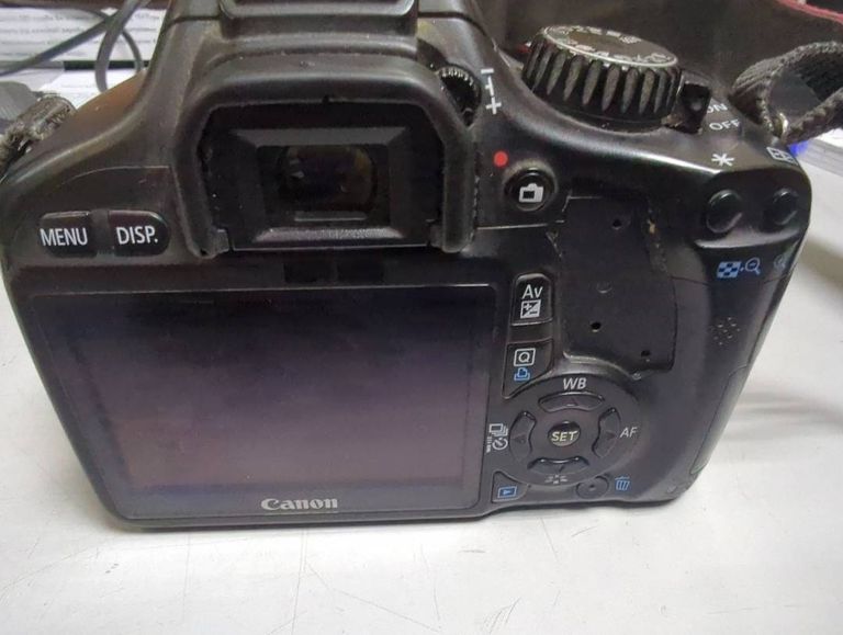 Оголошення Canon eos 550d +efs 18-55mm 3.5-5.6 is Б/У