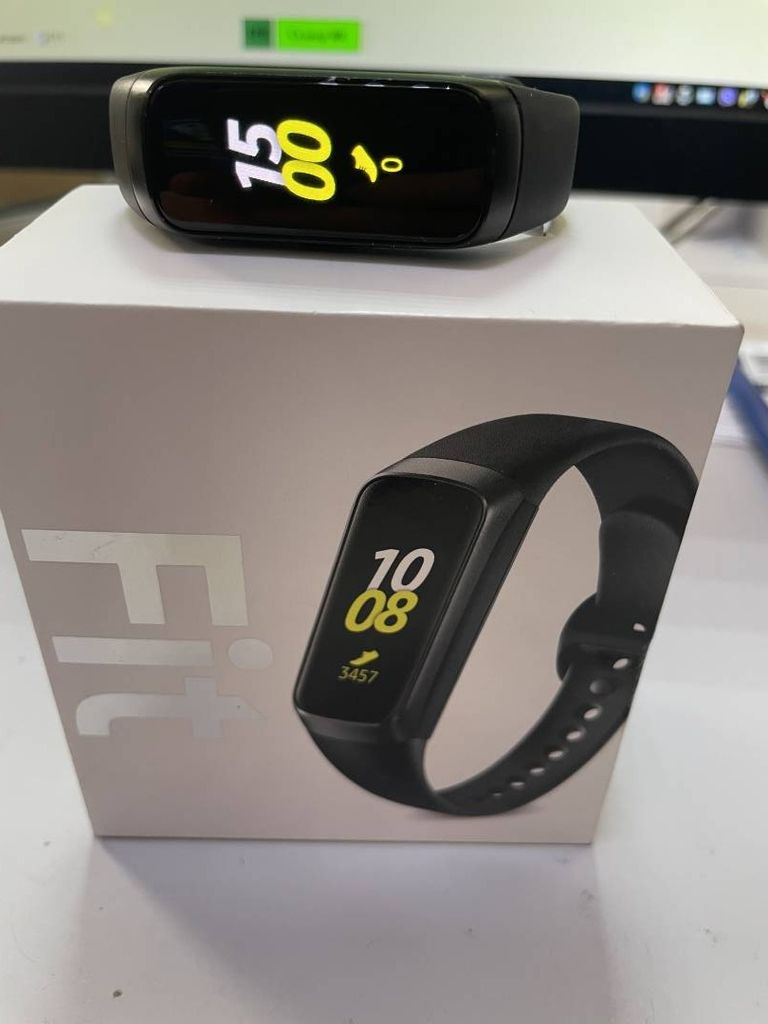 Купити Samsung galaxy fit3 Б/У
