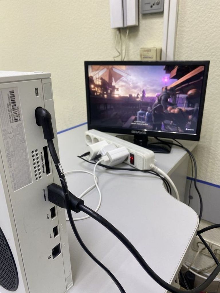 Купити Microsoft xbox series s 512gb Б/У