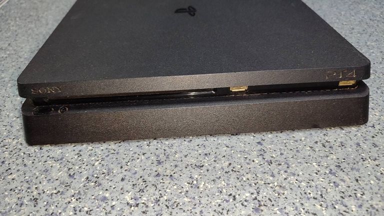 Объявление  Sony PlayStation 4 Slim 1TB Black Б/У