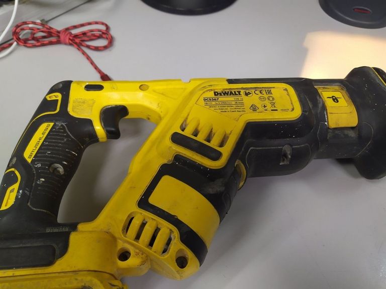 Купить Dewalt DCS367N Б/У