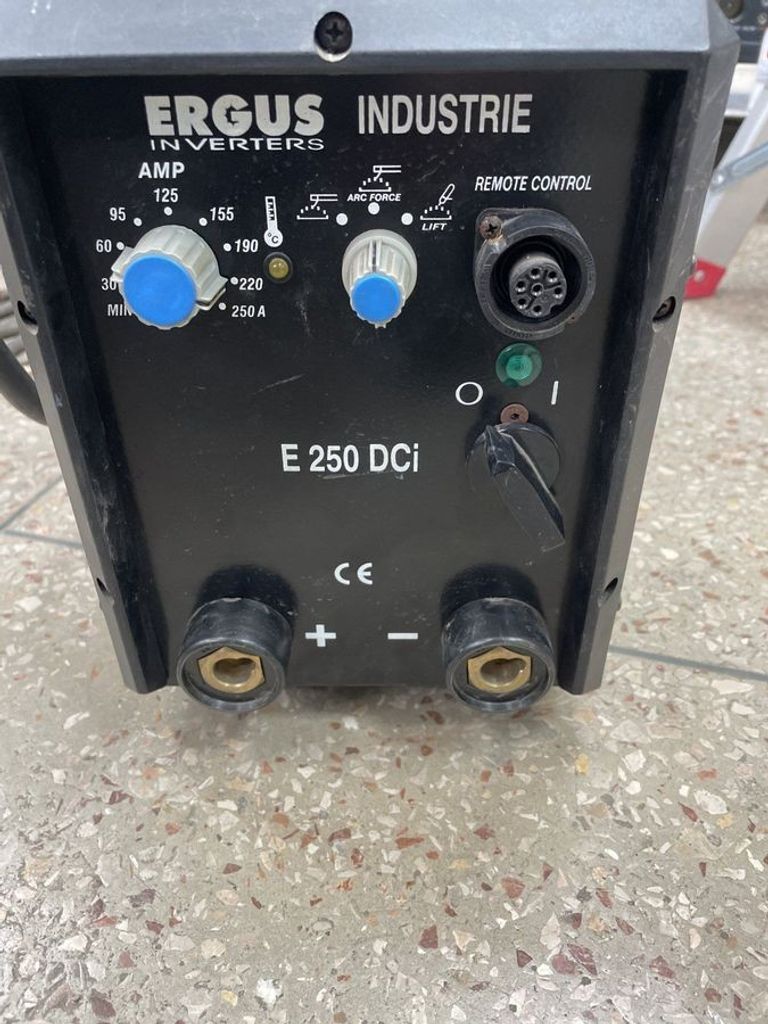 Дешево Ergus E 250 DCi з ломбарду