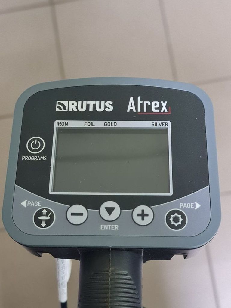 Дешево Rutus atrex з ломбарду