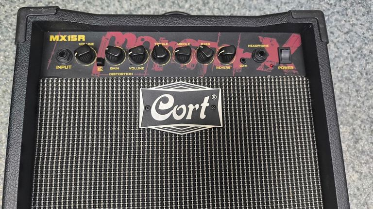 Оголошення Cort mx 15 Б/У