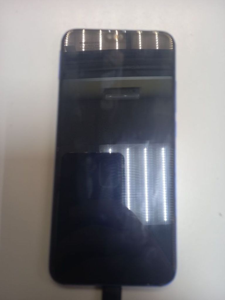 Дешиво Huawei honor 10 6/64gb с ломбарда