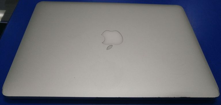 Дешево Apple macbook pro a1502 13,3" core i5 2,9ghz/ram 16gb/ssd 512gb/iris graphics 6100 з ломбарду