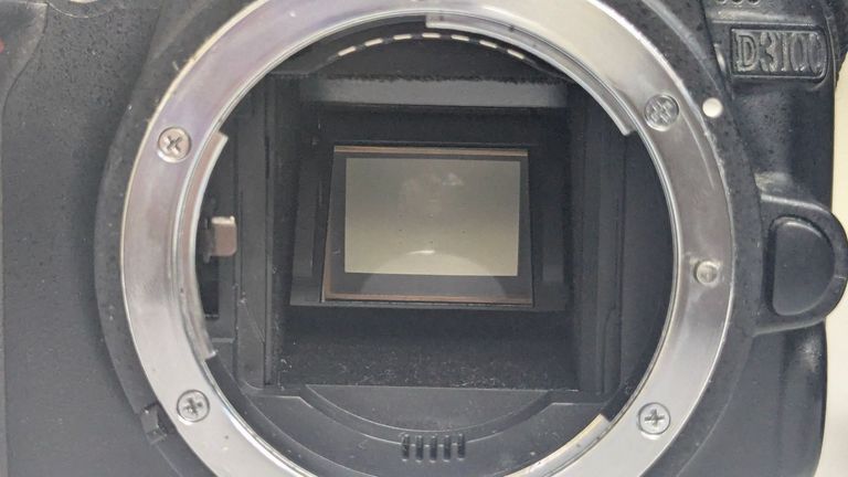 Nikon d3100 + af-s nikkor 18-105mm 1:3,5-5,6g ed vr dx Код:01-200543027. Зображення 6