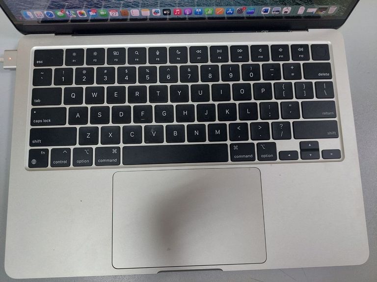 Apple macbook air 13,6" m2 2022 Код:01-200577799. Зображення 8