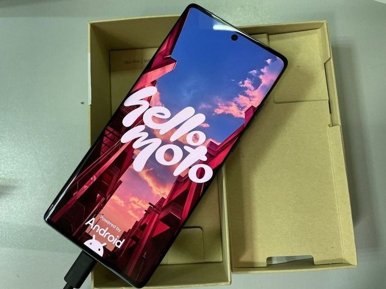 Купити Motorola Edge 50 Fusion 8/256GB Forest Blue (PB3T0059) Б/У