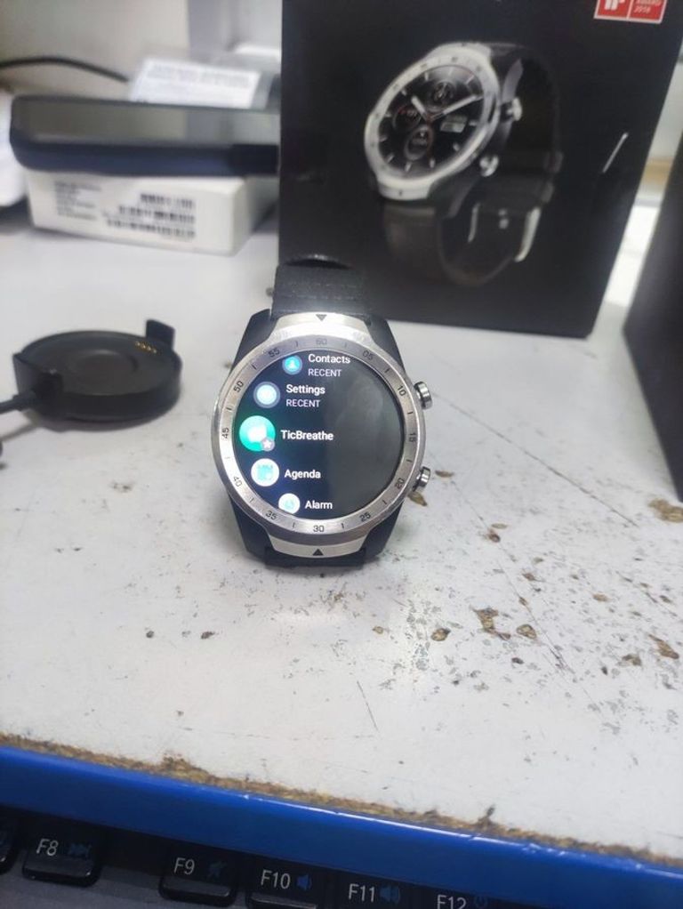 Купити Ticwatch Pro 2020 Б/У