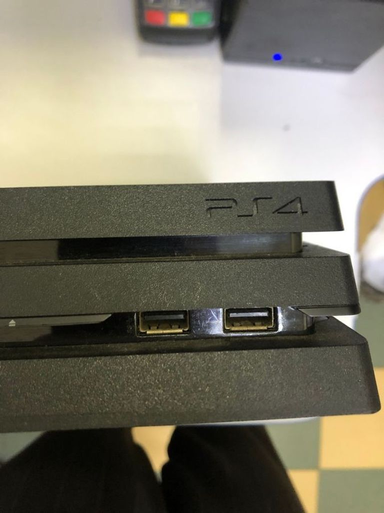 Распродажа Sony PlayStation 4 Pro (PS4 Pro) 1TB Black (9773412), продавец Техноскарб