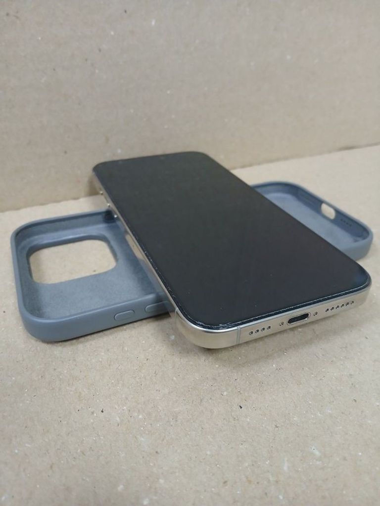 Apple iphone 16 pro max 256gb Код:01-200770295. Изображение 7