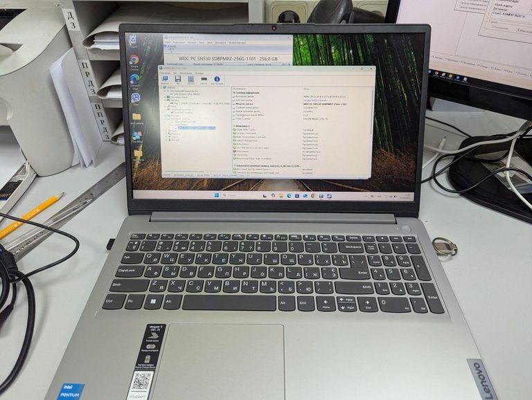 Купити Lenovo 15/pentium n6000 ddr4/8gb ddr4/hdd *відсутній/ssd 256 gb/*інтегрована Б/У